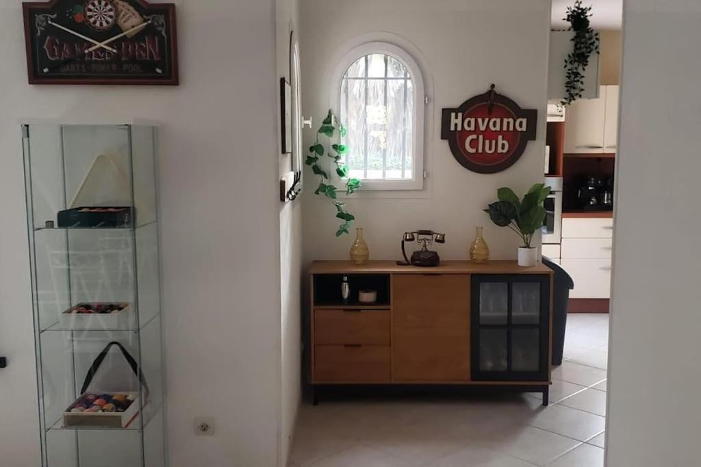 Villa Avec Piscine A St Marie La Mer Σαιντ-Μαρί-ντε-λα-Μερ Εξωτερικό φωτογραφία
