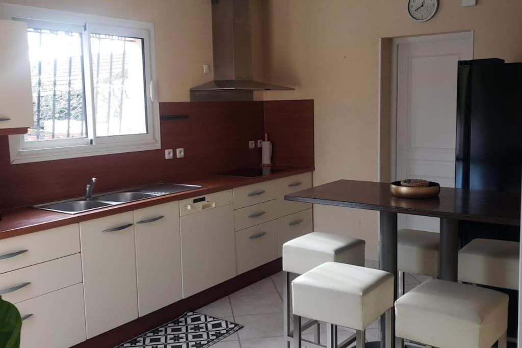 Villa Avec Piscine A St Marie La Mer Σαιντ-Μαρί-ντε-λα-Μερ Εξωτερικό φωτογραφία